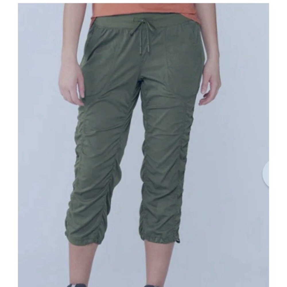 The North Face Aphrodite 2.0 Capri/Crop Pants Women’s Sz 2XL Olive Hiking